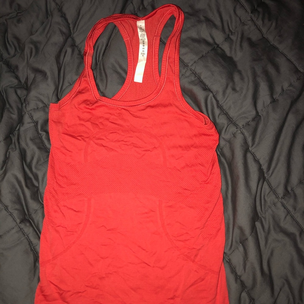 Women’s Lululemon Tank